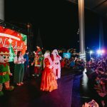 Una noche de luz y fiesta marcó el inicio de la Navidad en el Malecón del Salado