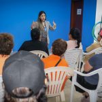 Especialistas orientan a familias sobre tendencias juveniles y salud emocional