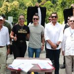 OBRAS VIALES PARA LA PROVINCIA DE ESMERALDAS: PRESIDENTE NOBOA SUPERVISA REHABILITACIÓN DE LA VÍA CHIGÜE-CASA DE MONO
