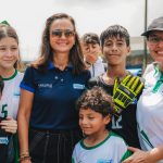 «Defiendan las Escuelas de Fútbol como su vida misma, son de ustedes»: El llamado de la Prefecta Marcela Aguiñaga en la inauguración del II Intercantonal, con más de 3.000 asistentes en Durán