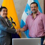 Prefecto Carlos Encalada concreta reunión técnica con Municipio de Daule y Concesionaria para definir problemática vial en sector de la urbanización Castilla