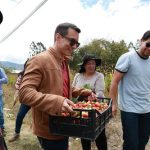 DANIEL NOBOA FORTALECE AL SECTOR AGRÍCOLA DE GUANO CON MAQUINARIA Y AGUA PARA RIEGO